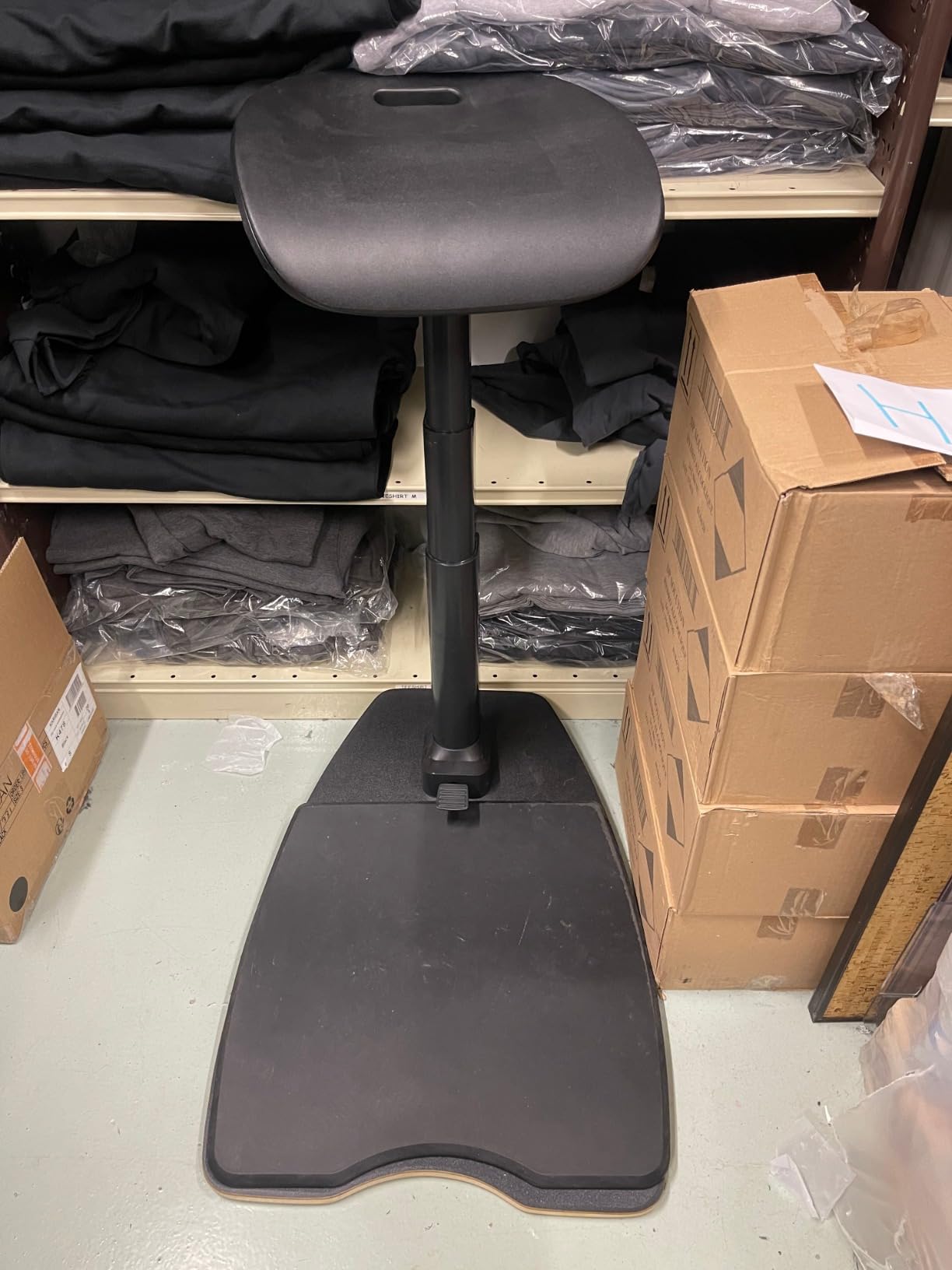 Maclean Brackets MC-872 Bürohocker Steh-Sitz 125 kg