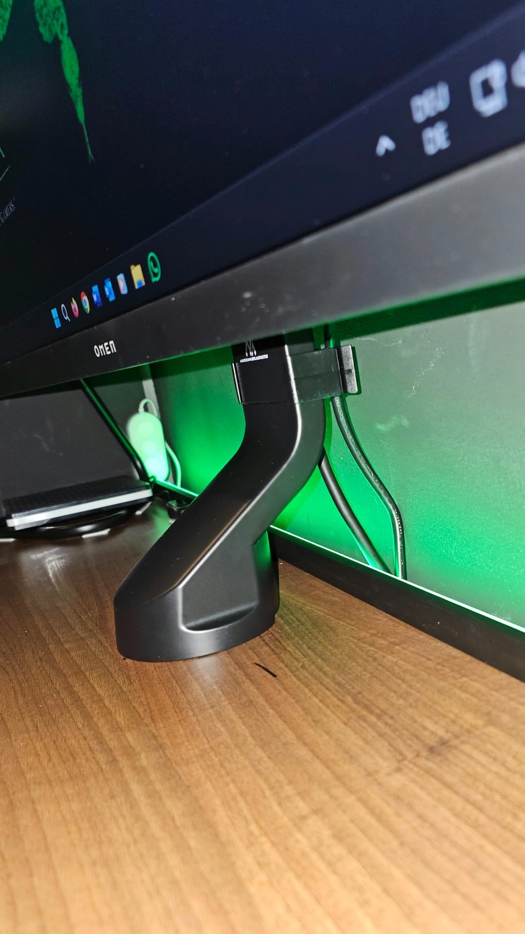 Maclean MC-854 Monitorhalterung für 2 Monitore 17-27 Zoll VESA