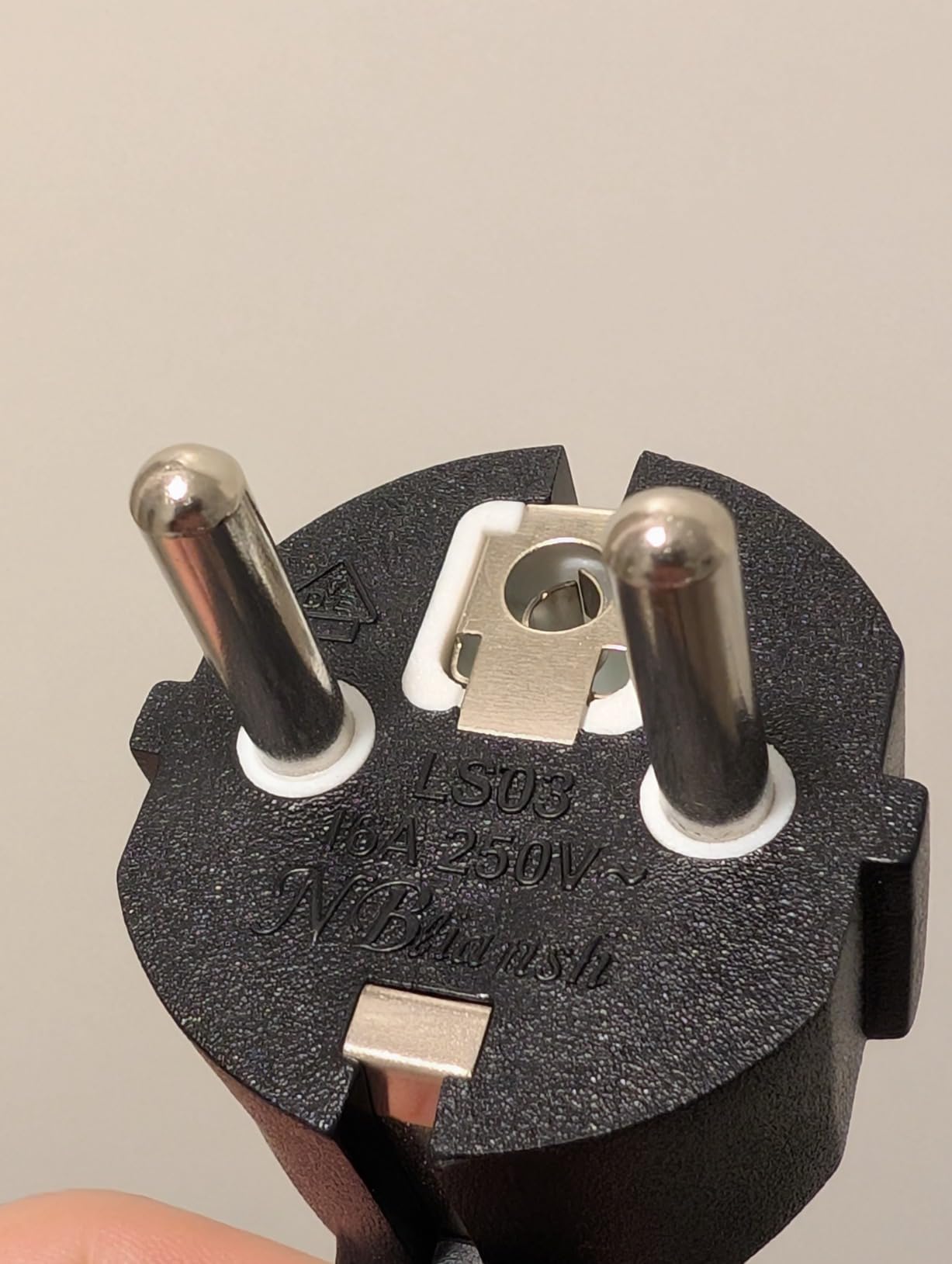 Maclean Kaltgerätekabel Schuko C13 1,5m 250V 2200W