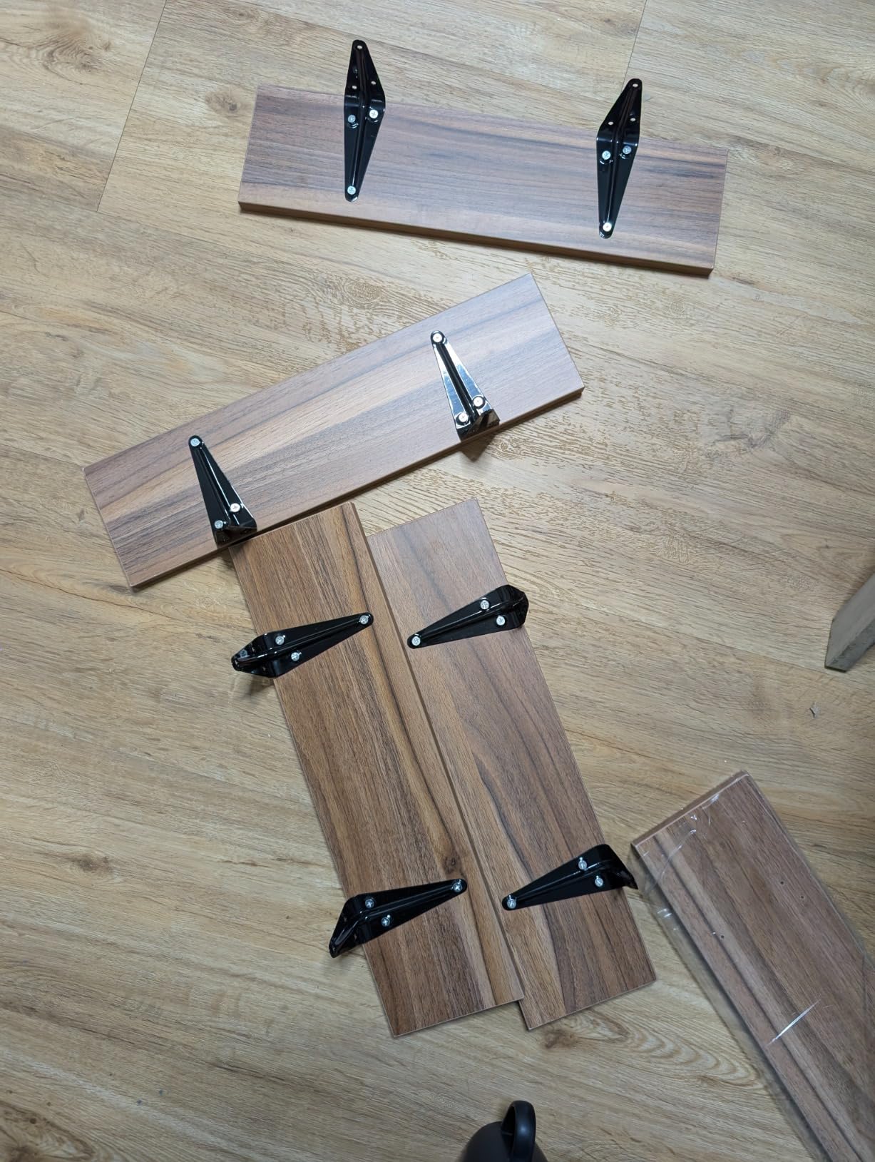 Maclean Brackets MC-331 Wandregal 6er Set Nussbaum 8kg