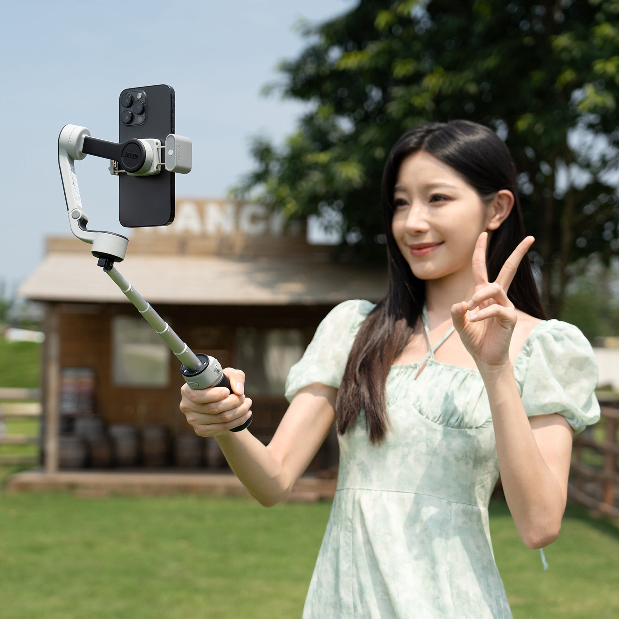 Zhiyun Cinepeer CQ5 Combo Handy Gimbal AI-Tracking Gebraucht