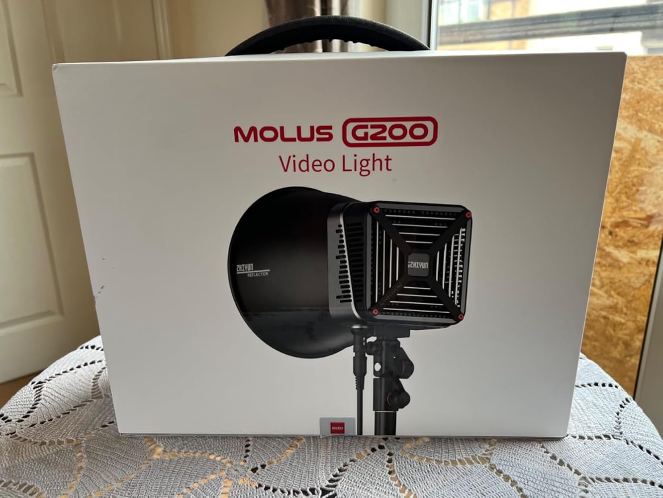Zhiyun Molus G200 Videoleuchte 200W Bowens 2700-6500K