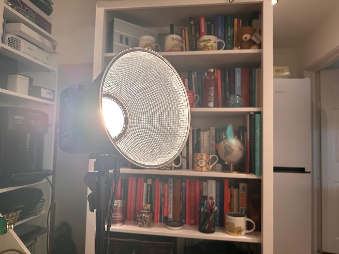 Zhiyun Molus G200 Videoleuchte 200W Bowens 2700-6500K