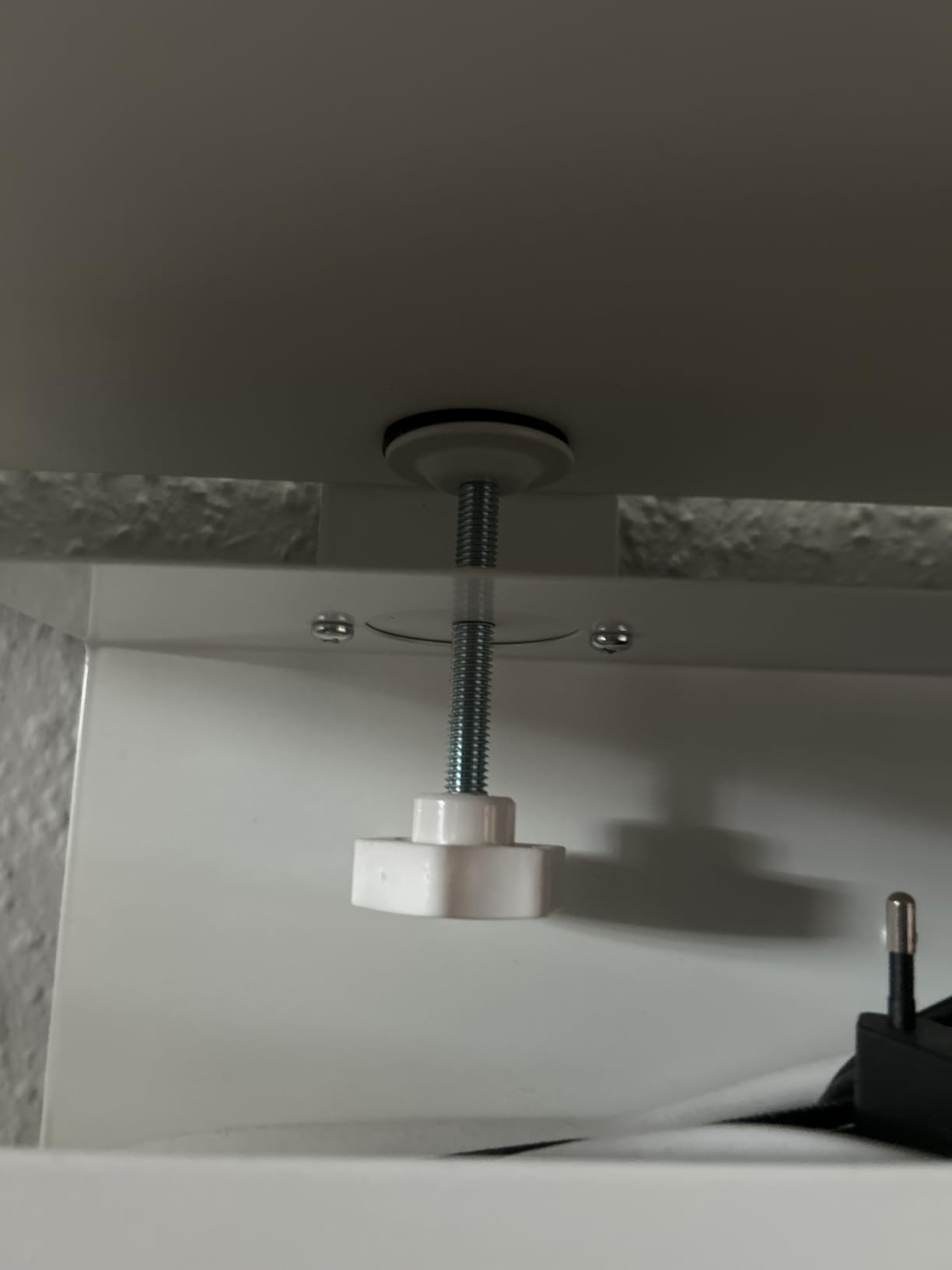 Maclean Brackets MC-333 Untertisch Kabel-Organizer 120 cm 5 kg