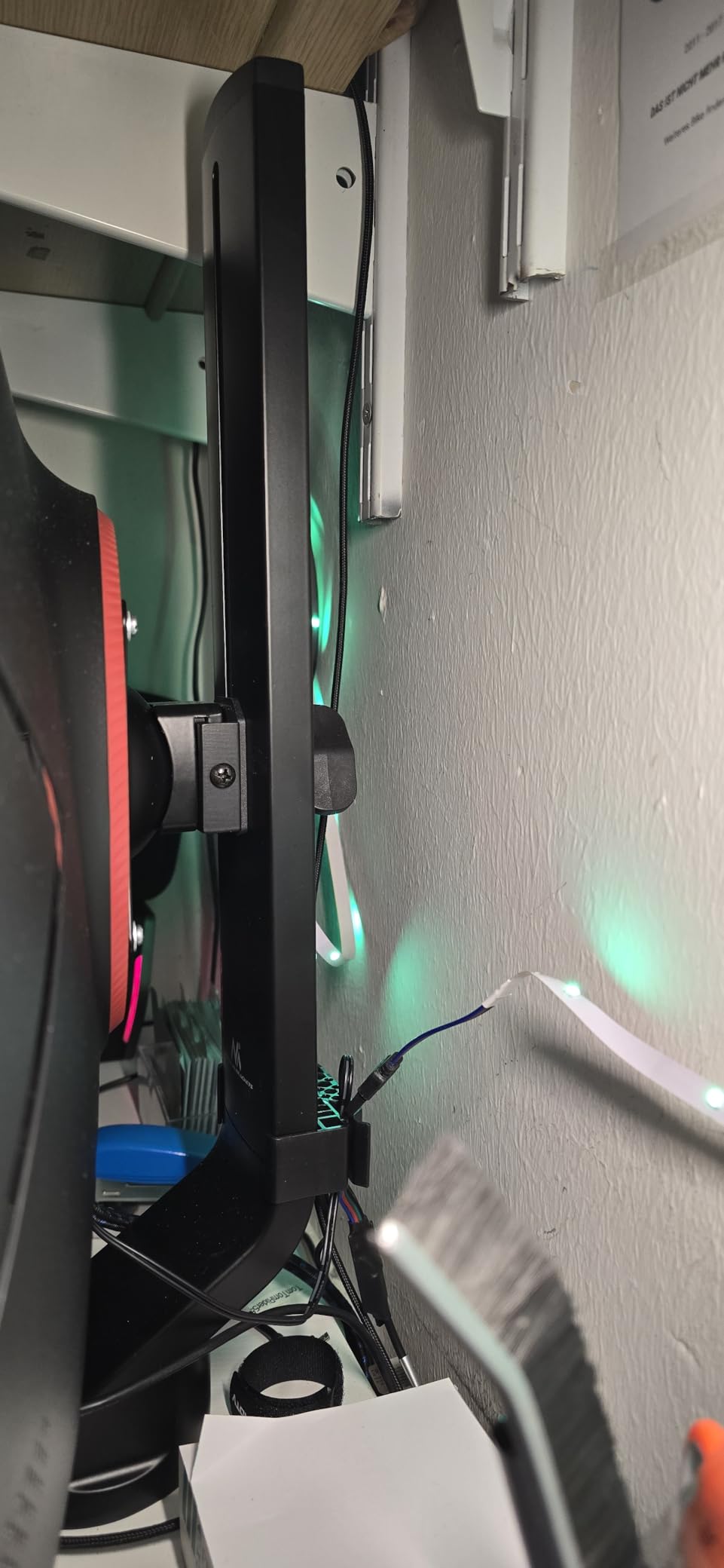 Maclean MC-854 Monitorhalterung für 2 Monitore 17-27 Zoll VESA