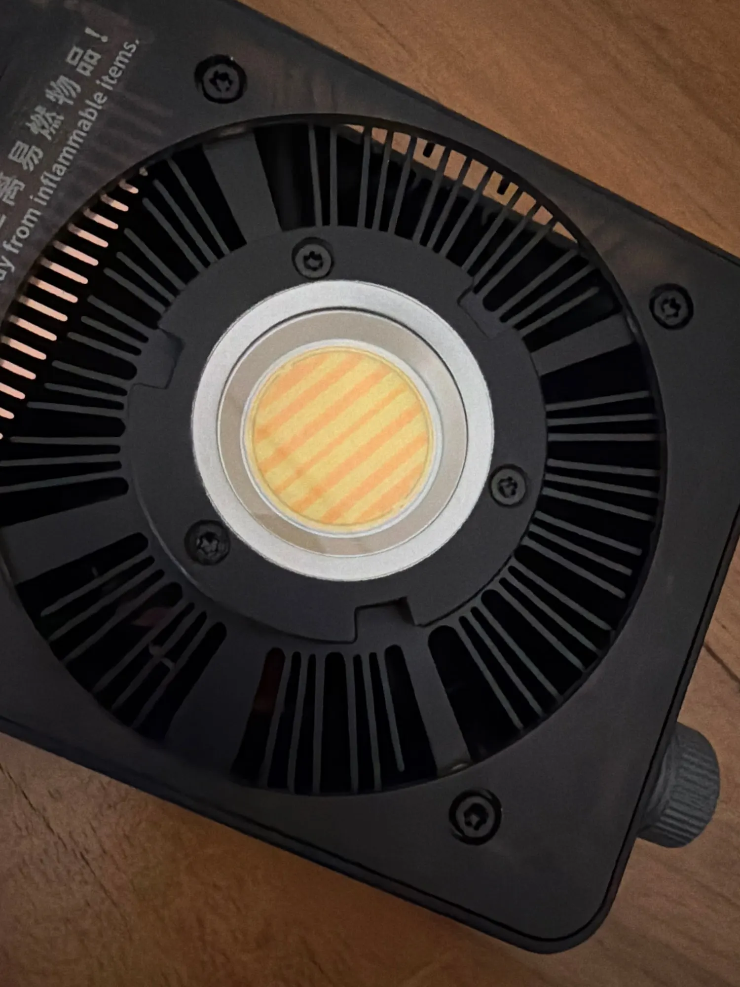 Zhiyun CINEPEER CX100 LED Videoleuchte 100W mit Akku